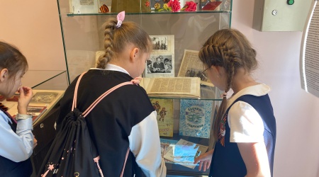 Экскурсия по выставке «Защитникам Отечества.. _ (Закрытая группа) Информация на сайт НБ