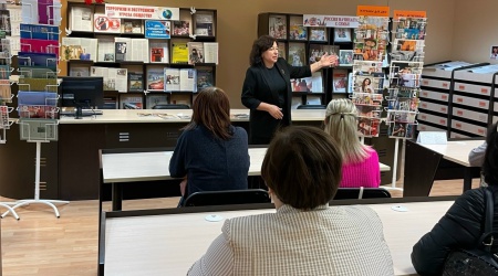 Архивисты в Пушкинке_ знакомство с фондом отдела.. _ (Закрытая группа) Информация на сайт НБ (1)