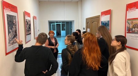 Экскурсия по выставке _Из осажденной крепости.. _ (Закрытая группа) Информация на сайт НБ (2)