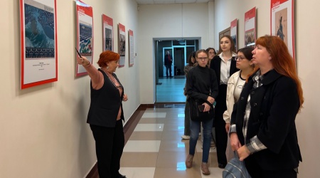 Экскурсия по выставке _Из осажденной крепости.. _ (Закрытая группа) Информация на сайт НБ