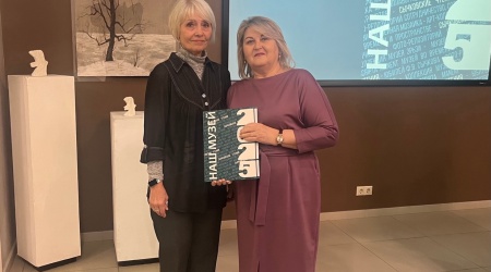 Пушкинка на презентации1