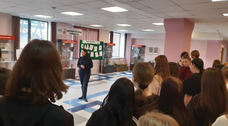 Экскурсия по выставке «Защитникам Отечества.. _ (Закрытая группа) Информация на сайт НБ (2)