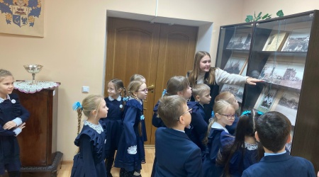 Экскурсия по Пушкинскому залу _ (Закрытая группа) Информация на сайт НБ (5)