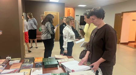 ГОЛОСУЕМ ЗА ЛУЧШУЮ ИЗ ЛУЧШИХ КНИГ за 2024_... _ (Закрытая группа) Информация на сайт НБ (4)