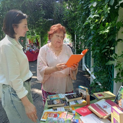 «Аллея книжных сюрпризов» в парке им. А. С... _ (Закрытая группа) Информация на сайт НБ (3)