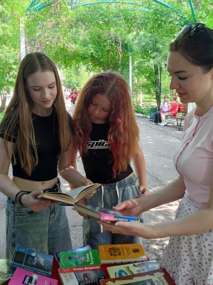 «Библиотечный бульвар» в парке им. А. С. Пушкина _ (Закрытая группа) Информация на сайт НБ_1