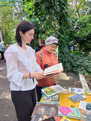 «Книжная среда» в парке им. А. С. Пушкина _ (Закрытая группа) Информация на сайт НБ (2)