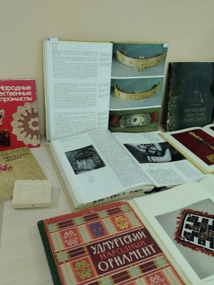 Книжная выставка «Многоцветье российских р... _ (Закрытая группа) Информация на сайт НБ (5)